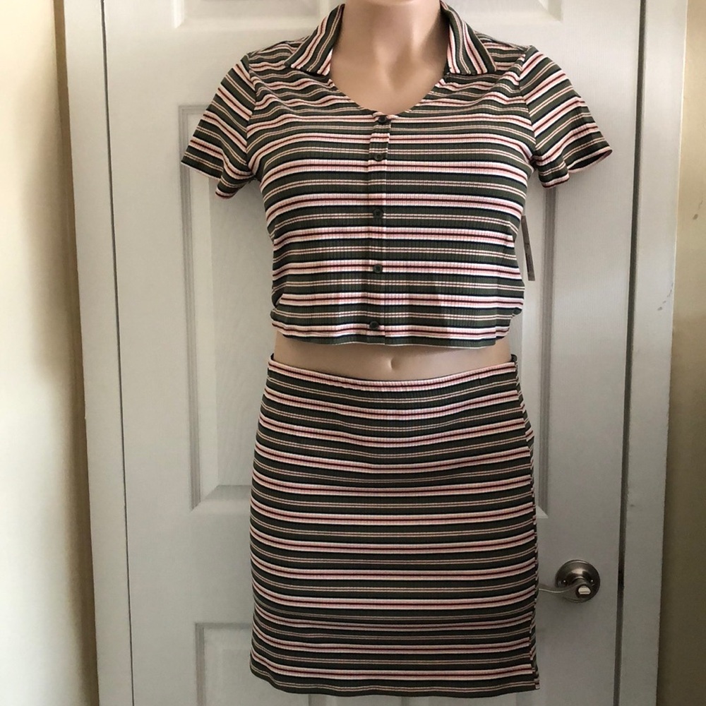 NWT Plus Size XXL 2 Piece Striped Outfit - Collared Shirt w/ Faux Button & Skirt